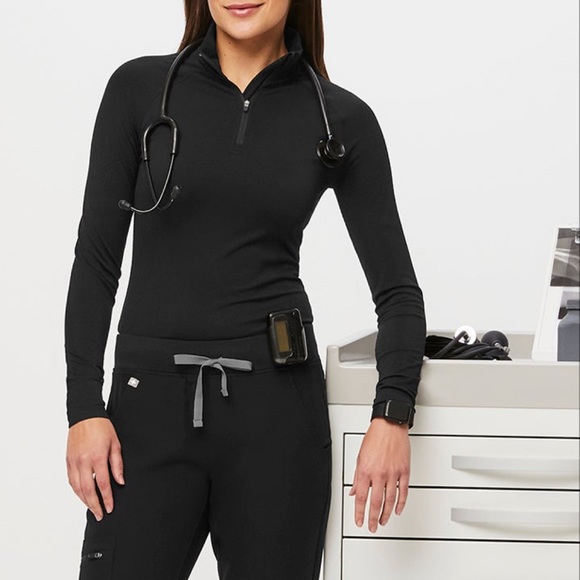 Figs Salta Seamless ¼ Zip XS/S
LIMITED EDITION STYLE
Brand New sealed package - Picture 15 of 15